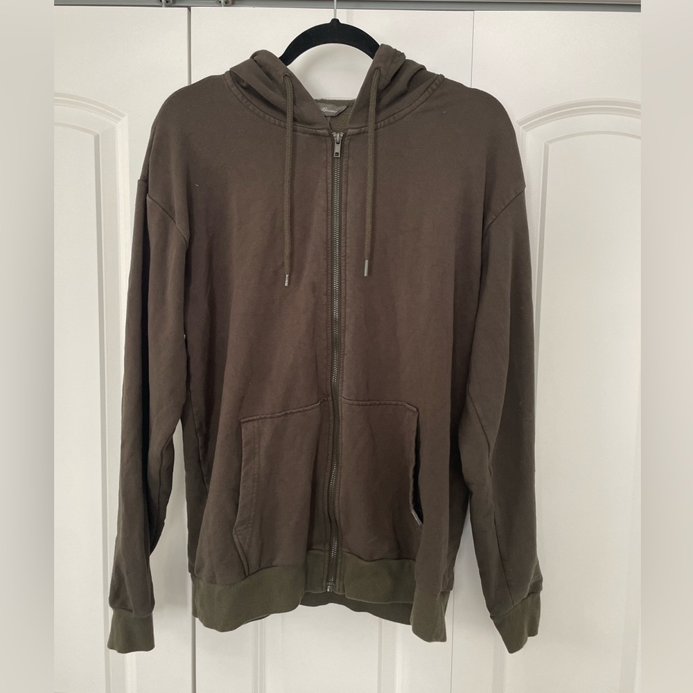 More green in person. Mens Medium Eddie Bauer zip up.